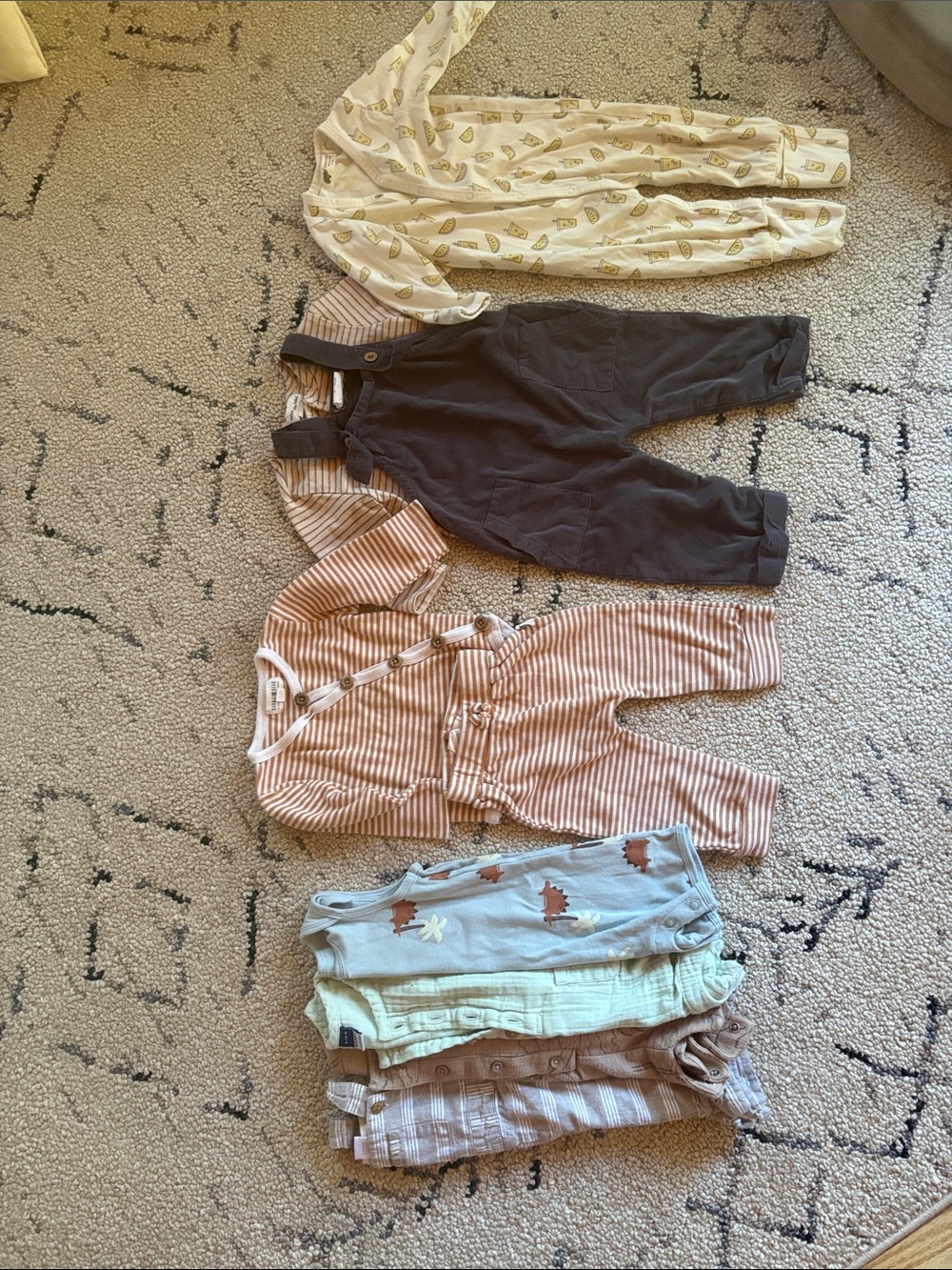 Neutral Baby Clothing Bundle - Striped & Solid Rompers 6-9 months